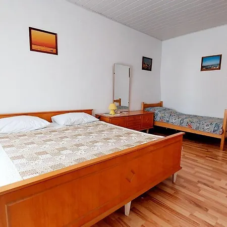 Apartament Nadi *