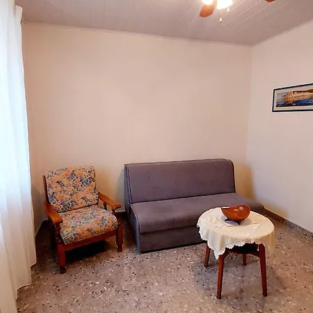 Apartment Nadi - 100 M From Sea *